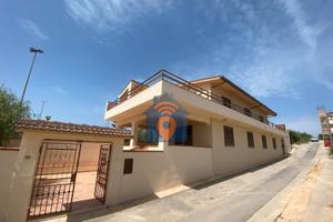 Tre Fontane Villetta A Breve Distanza Dal Mare