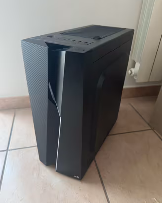 Aerocool Bolt - RGB MID TOWER CASE