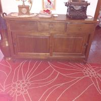 credenza in legno firmata
