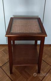 2  comodini tavolini in legno 40*40 h 60 cm