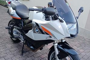 BMW 800F