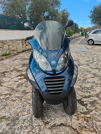 Scooter MP3 piaggio 250