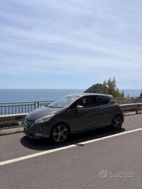 Peugeot 208 gti thp