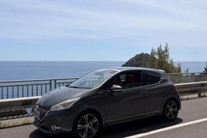 Peugeot 208 gti thp