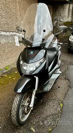 Beverly 250