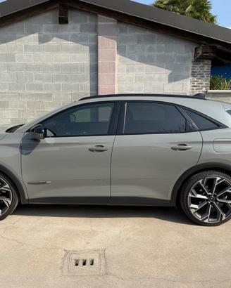 Ds7  Ibrida 360 Cv