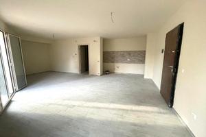 Nuovo 3vani + vol.tecnico+garage