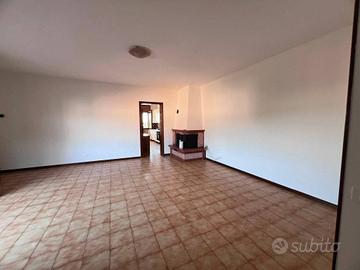 Appartamento di 120 m² con 5 locali a Lonigo