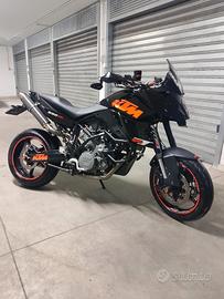KTM 990 SMT 2011