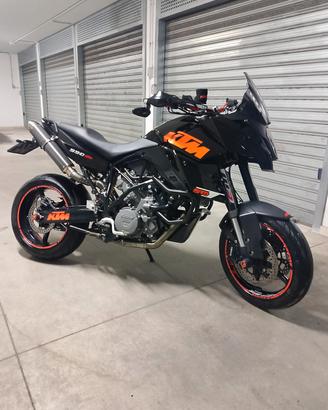 KTM 990 SMT 2011