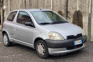 TOYOTA Yaris 1.0i 16V cat 3 porte