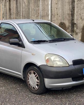TOYOTA Yaris 1.0i 16V cat 3 porte