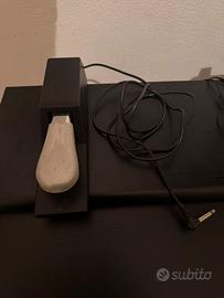 Pedale per pianoforte digitale