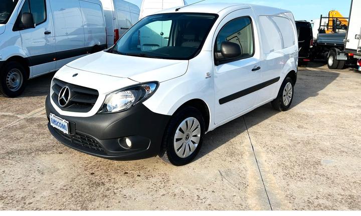 Mercedes Benz Citan 111 cdi Long 3 posti