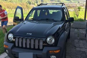 Jeep Cherokee 2.5 CRD Sport