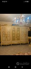Armadi, letto, comodini, cristalliera piccola
