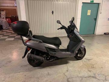 Kymco Dink 200i grigio