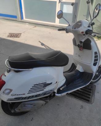 Vespa 300 GTS 2009–Motore Ok, Carrozzeria da Fare