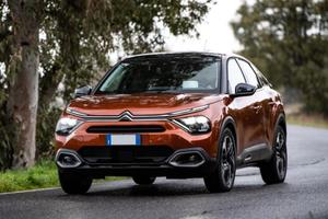 CITROEN C4 BlueHDi 130 S&S EAT8 Plus