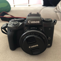 Canon Eos M5 + 22mm