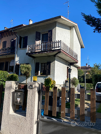 Villetta a schiera d'angolo