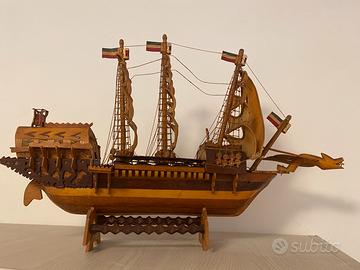 Modellino Barca in legno