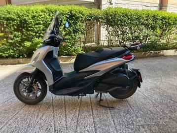 SCOOTER PIAGGIO BEVERLY 300