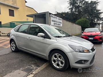 Ford Focus 1.6 (100CV) 5p. Titanium - ok neopatent