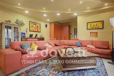 Appartamento di 150 m² con 4 locali e posto auto a