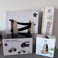 Set di 4 giochi in legno 12-24 mesi