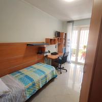 Camera da letto singola completa