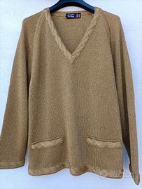 Pullover dorato scollo a V