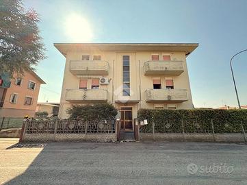 3 LOCALI A MONTECCHIO MAGGIORE