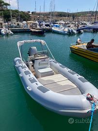 Gommone Valiant 520