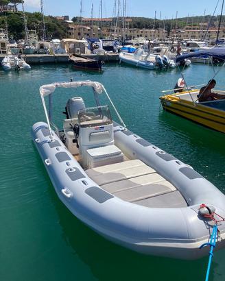 Gommone Valiant 520