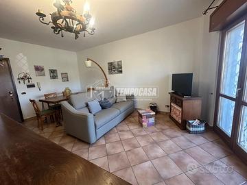 Trilocale ristrutturato con terrazzo abitabile