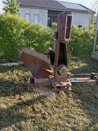 Aratro Franceschi per trattore da 50 cv