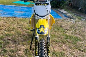 Suzuki 250 4t