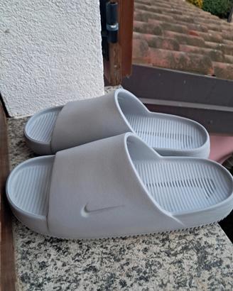 ciabatta nike uomo 42/43