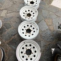 Cerchi in ferro bianchi Suzuki Jimny