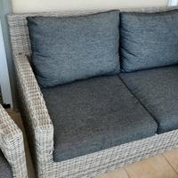 Divano in rattan da giardino 