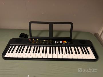 Tastiera elettronica Yamaha PSR-F52 con 61 tasti