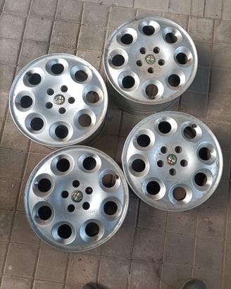 cerchi in lega alfa romeo 166 164 155 156 159 147