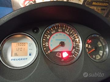 Peugeot Geopolis 300 - 2013