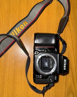 Nikon N8008