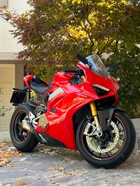 Ducati Panigale V4 S akrapovich completo 5000km