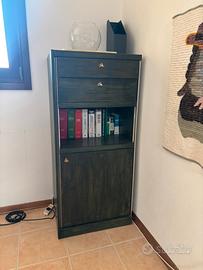 Mobiletto studio verde