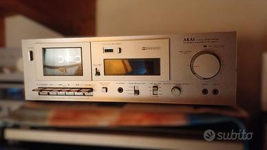 Registratore a cassette AKAI