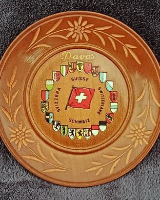 Piatto di legno souvenir di Davos