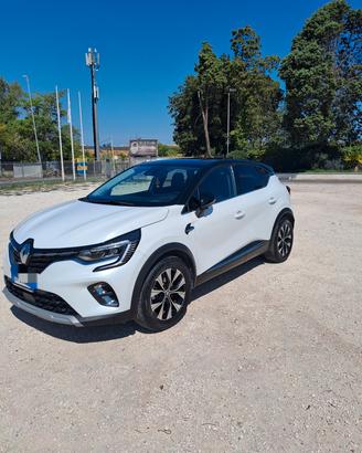 Renault Captur full hybrid 